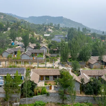 Floral Hotel· Fuquan Mountain Hotel (Yimeng Mountain Tourist Area Mengshan National Forest Park)