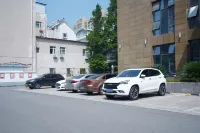 Wanrui Seasons Hotel - parking