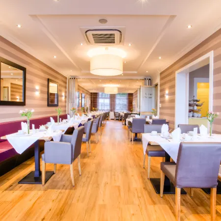 Relexa Hotel Bellevue an der Alster Отели рядом с достопримечательностью «Озеро Ауссенальстер»