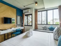 W Station Hotels near Thonburi