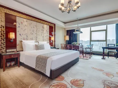 Days Hotel & Suites China Town（Wuyi Square，Changsha Railway Station） Отели рядом с достопримечательностью «Nvzi University Library»