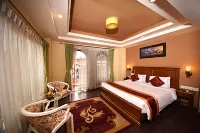 DOM Himalaya Hotel