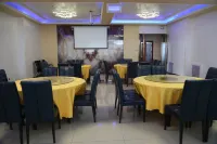 Grassland Red Theme Hotel