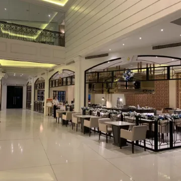 The Monarch Hotel