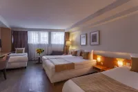 Avenue Hotel Hotels near Dam Square