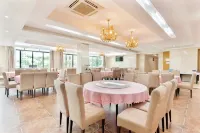 Zhao Huang the Garden Hotel