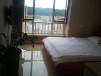 凤城丹丹丹的公寓 - 浪漫一室大床房