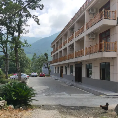 Yichun Dashuxia Inn