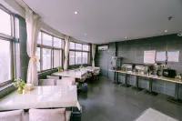 Qingmu Hotel (Middle Zhenxing Road, Dangtu, Ma'anshan) Hotels in Dangtu