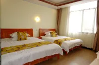 Huangyao Ancient Town Yueyingxuan Inn