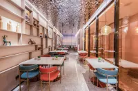 Atour Light (Jinan West Railway Station International Convention and Exhibition Center)