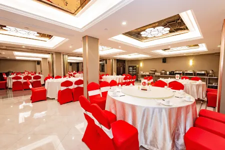 Xi Hu Resort Hotel Отели рядом с достопримечательностью «Hunan Technical College of Railway High-speed»