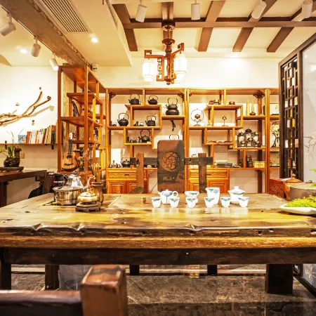 West Street Homestay (Dujiangyan Scenic Area South Bridge Branch) Отели в г. Дуцзянюань
