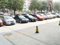 汉庭酒店(西安泾渭工业园店) - 停车场