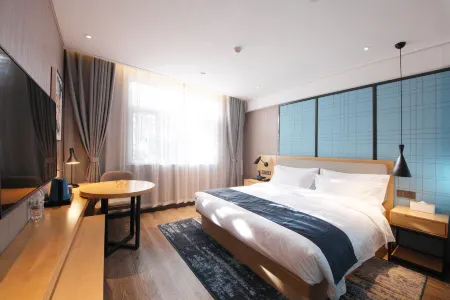 Rongjing Hotel (Rongcheng Baiyangdian High-speed Railway Station Branch) Отели рядом со станцией Станция Байянь