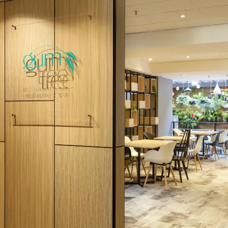 Metro Aspire Hotel Sydney Отели рядом с достопримечательностью «Железнодорожная станция Мьюзеум»