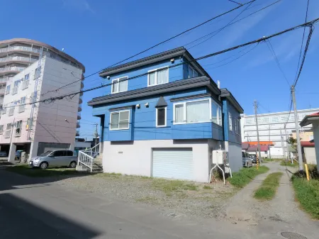 The House Chitose Station I