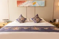 Ronghu Hotel Hotels in Yueyang County