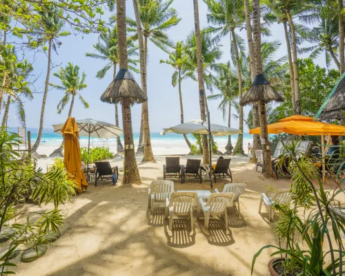Royal Park Hotel Boracay Hotel berhampiran Hutan Mati