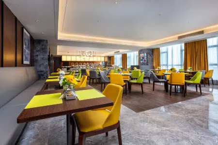 Hampton by Hilton Shenzhen Pingshan Station Отели рядом с достопримечательностью «Dongjiang Column Memorial»