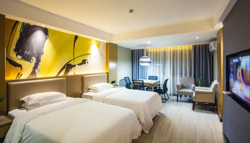 Jinhua Hot Spring Hotel Hotels in Luchuan