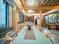 Yi She Panoramic Inn Hotels in Tengchong
