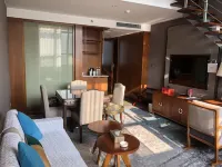 Fufeng Holiday Hotel