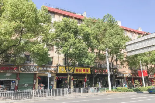 Jishou jinlong hotel