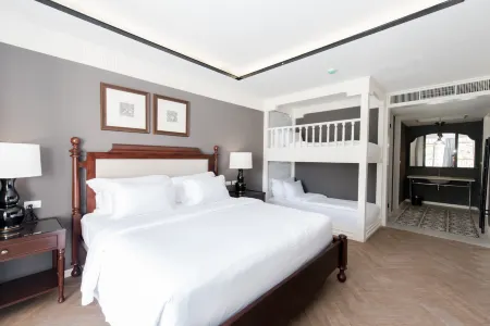 Marina Gallery Resort-KACHA-Kalim Bay by Sugar Marina Boutique Hotels Отели рядом с достопримечательностью «Laem Sing Beach»