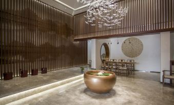 Jianguo Hidden Hotel(Yangzhou Thin West Lake)