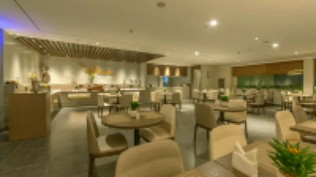 雲上四季尚品飯店（昆明拓東路塘子巷地鐵站店）