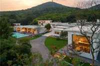 Acre of Pure Land · Valley Hot Spring Resort 탕산온천휴양지 호텔