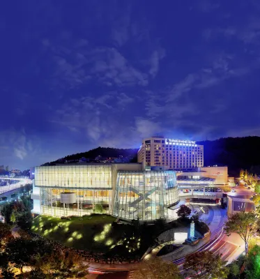 스위스 그랜드 호텔 롯데몰 은평점 주변 호텔