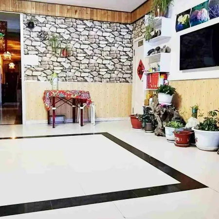 Wuchang Yim Sunshine Inn