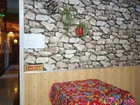 Wuchang Yim Sunshine Inn