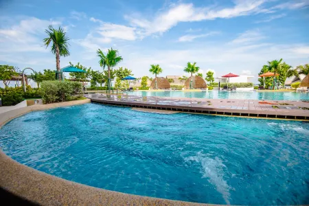 Stay @ Almas Puteri Harbour Отели в г. Нусажайя