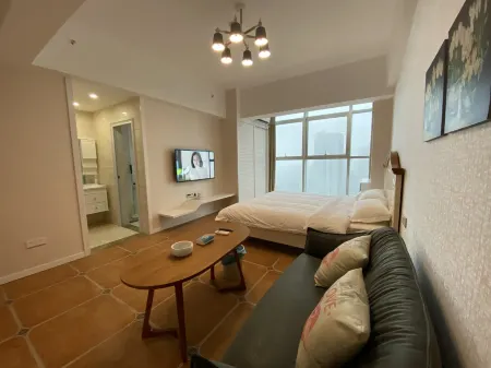 Manzi Homestay (Yiyang Oscar Plaza Branch) Отели в г. Иян