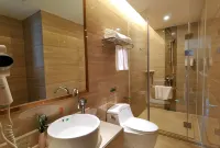Vienna Hotel (Sanjiang Bell Tower Bird's Nest Distribution Center) - 3-نجوم