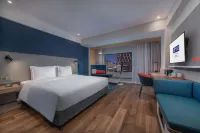 Holiday Inn Express Ningbo City Center Hotels near Tian Yi Ge Museum