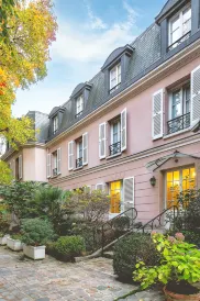 Hotel des Grandes Ecoles