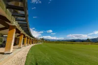 Time on the Cloud Hot Spring Holiday Home stay (Agile) 텅충 호텔