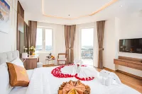 Manh Quan Luxury Hotel - พร้อมอาหารเช้า