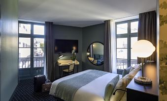 2. Hôtel Me..