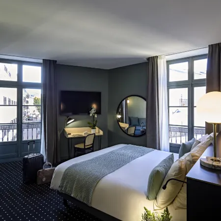 Hôtel Mercure Nantes Centre Passage Pommeraye Отели рядом с достопримечательностью «Иль-де-Версаль»