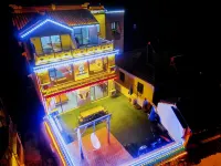 Deer  Panoramic View of Taihu Hot Spring Home Party Club - Villas