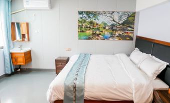 Fenglai Holiday Hostel