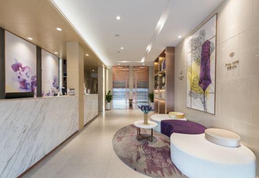 라방 호텔 객실 내부