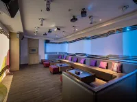 ฮาวเวิร์ด จอห์นสัน ฮัวสุ่ยหวาน ฮอต สปริงส์ รีสอร์ท เฉิงตู - ที่มีฟิตเนส