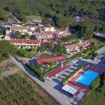 Residence la Valdana Отели в г. Каполивери