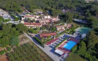 Residence la Valdana Hotels near Spiaggia di Capo Bianco